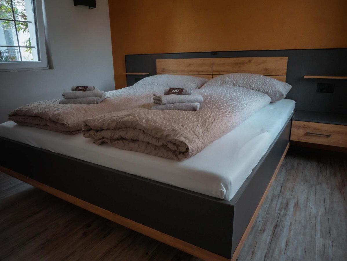 Bed and Breakfast Stalder Meat&Bed Muralto Exterior foto